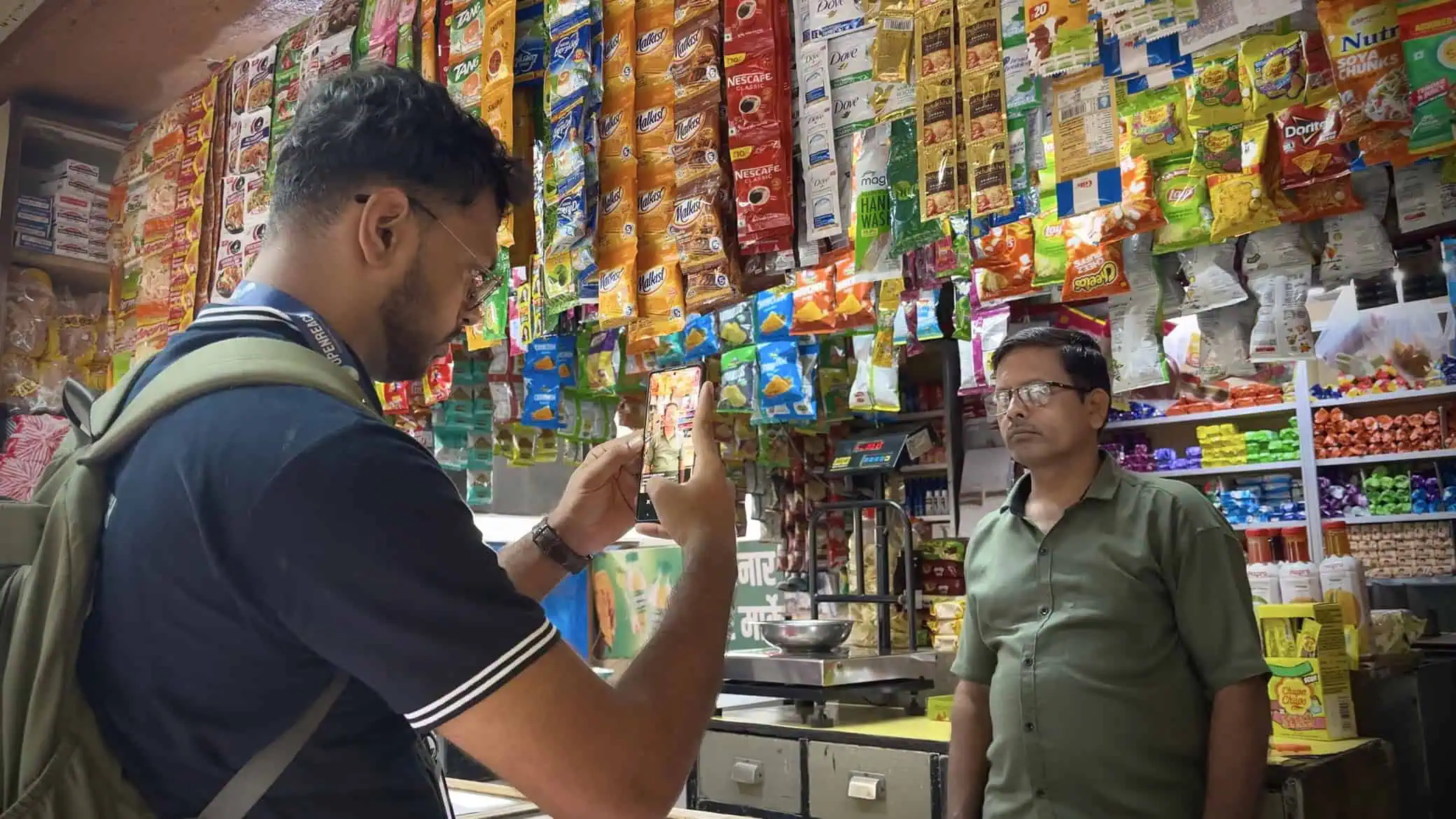 retailer interaction image